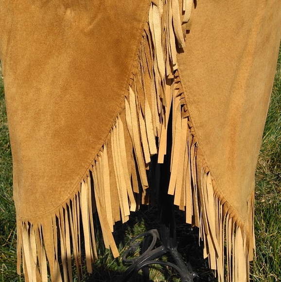 Vintage New Western Suede Skirt w/ Fringe - Picture 4 of 8
